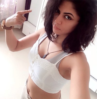 kavita kaushik hot pics