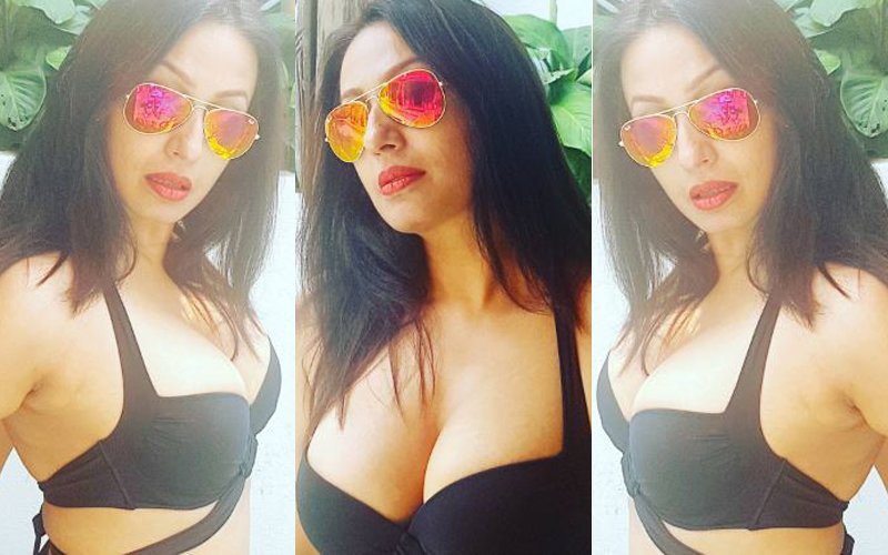 Kashmera Shah Lets It All Hang Out In A Plunging Bikini