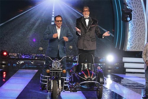 amitabh and dharmendra on aaj ki raat hai zindagi