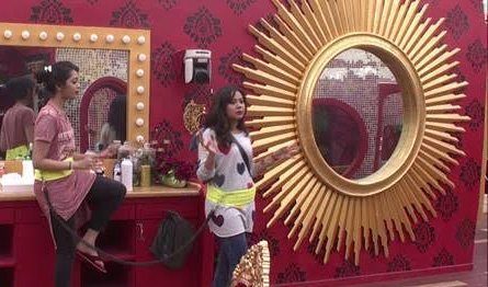 roopal and digangana bb9 day 8