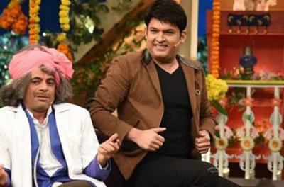 sunil grover and kapil sharma on the kapil sharma show