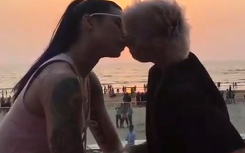 VJ Bani & Sapna Bhavnani Share A Passionate Kiss In Public