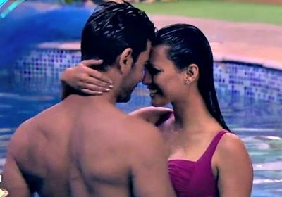 rochelle and keith in a pool