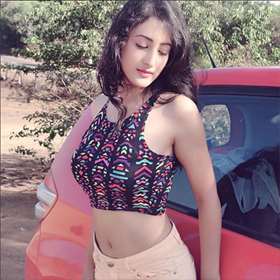 shivya pathania posing for the shutterbugs