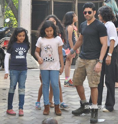 farhan and adhuna snapped with daughters for akiras birthdayfarhan and adhuna snapped with daughters for akiras birthday