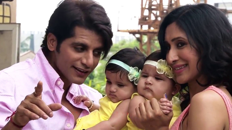 karanvir bohra with his family