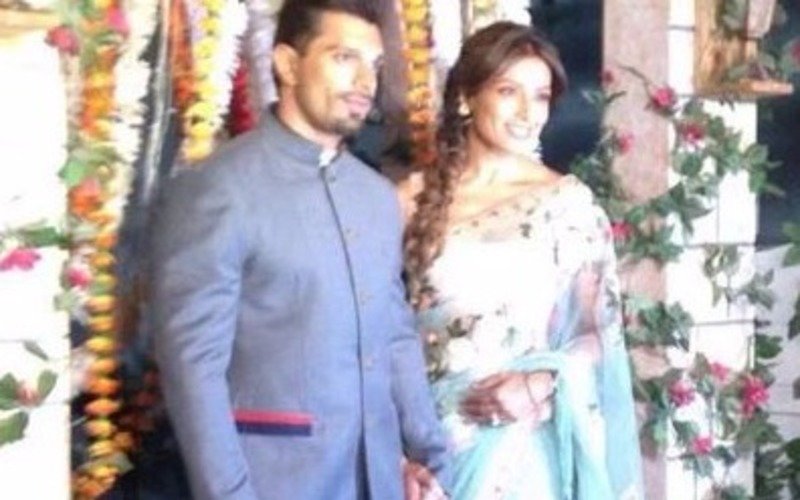 In Pics: Bipasha-KSG glued to each other at their post-wedding bash