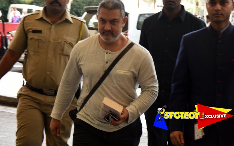 Aamir flies off to the US to lose weight