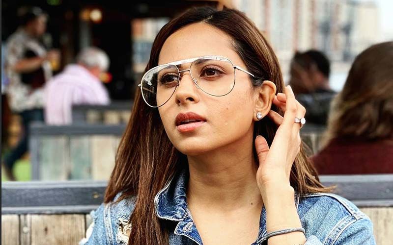 Sargun Mehta Is Straight Out Of A Dreamy Floral Garden In Her Latest Pictures On Instagram; Can’t Afford To Miss