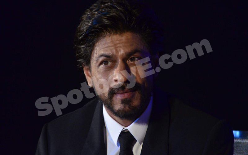 US government apologises to SRK for airport detention