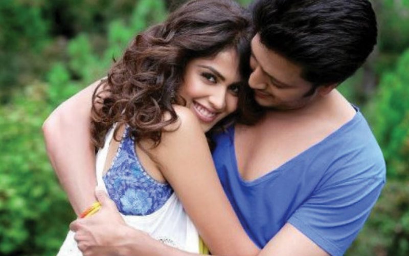 Did You See Riteish's B'day Wish For Genelia?