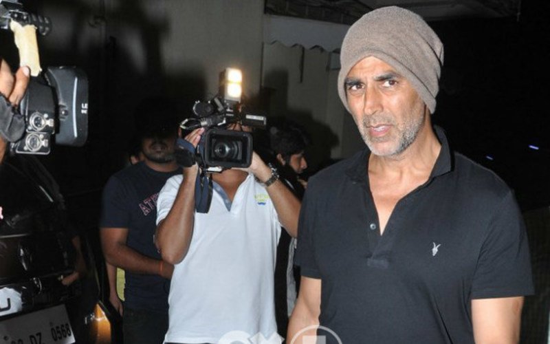 Who Did Akshay Kumar Go On A Date With ?
