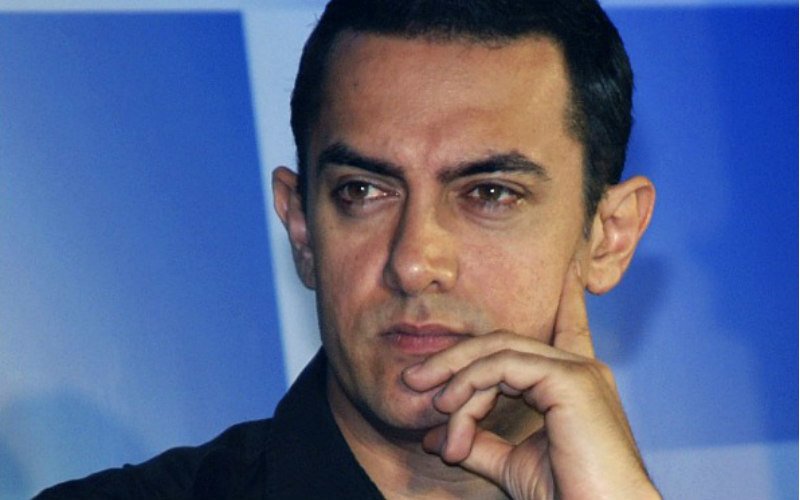 Shiv Sena Leader Announces Rs 1 Lakh Award For 'Slapping' Aamir Khan