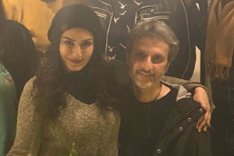 Raveena Tandon's Hubby Travels 1,938,1 Kms To Make Her Birthday Special; Perfect Husbands Do Exist - WATCH
