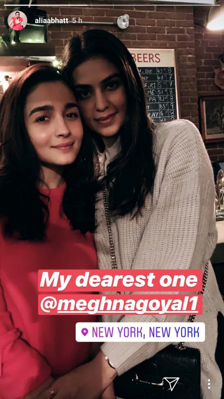 alia bhatt with her friend