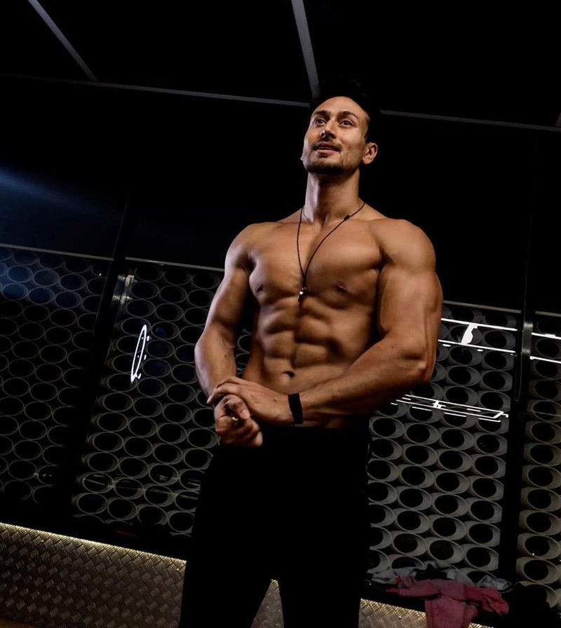 Happy Birthday Tiger Shroff 5 Shirtless Pictures Of The Actor That Are
