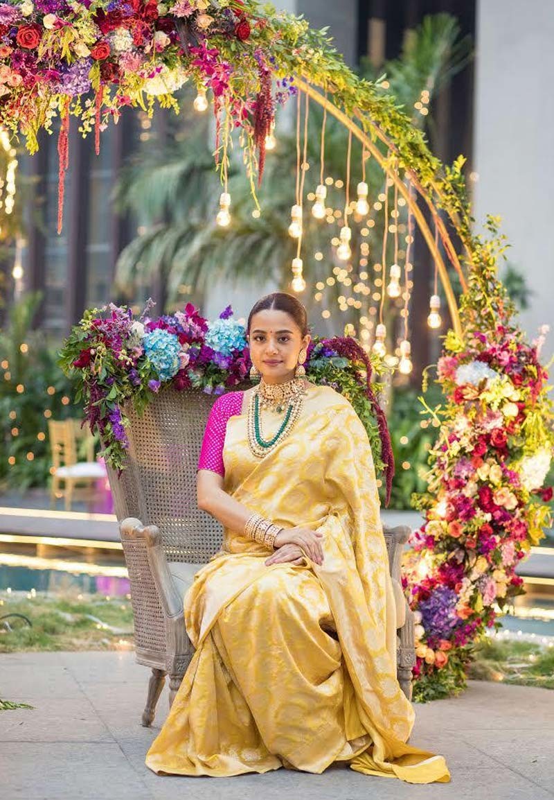 Surveen Chawla Looks Mesmerising At Her Godbharai Ceremony See Pics