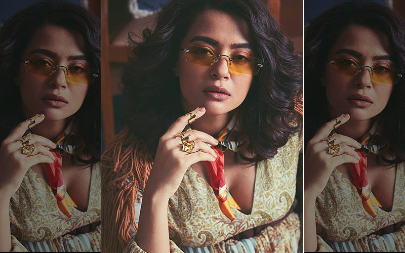 Surveen Chawla Wows Us In Her Post-Pregnancy Photoshoot For Sacred Games 2