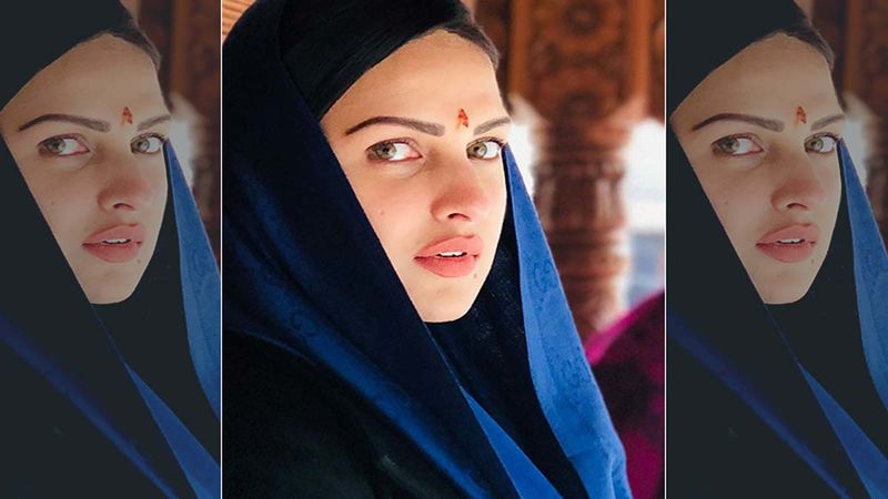 Himanshi Khurana Mourns Death Of A Fan; Joins Followers In Offering Condolences To The Family Of A 'Crazy AsimAnshi Shipper'