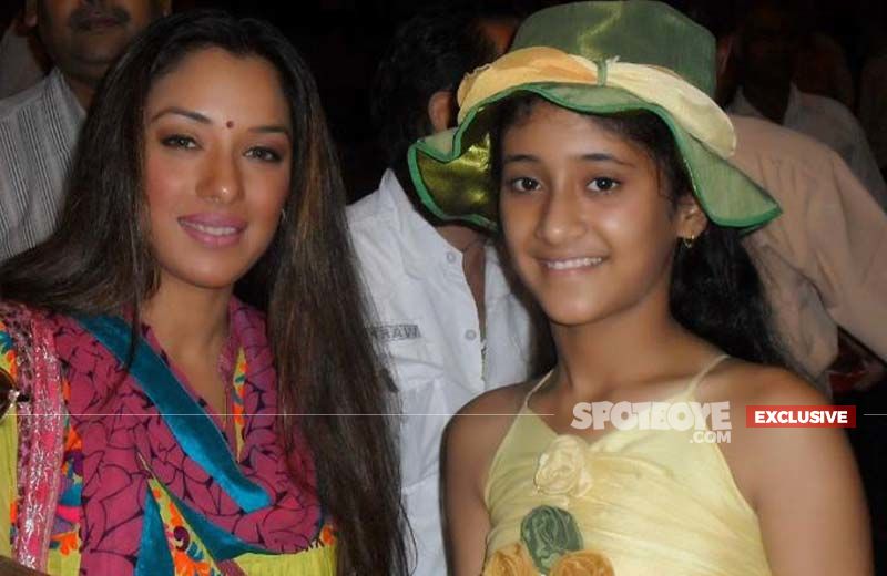 Guess Who Is Rupali Ganguly Posing With In This 2011 Picture? HINT: She Is A Top TV Actress Today!- EXCLUSIVE PIC