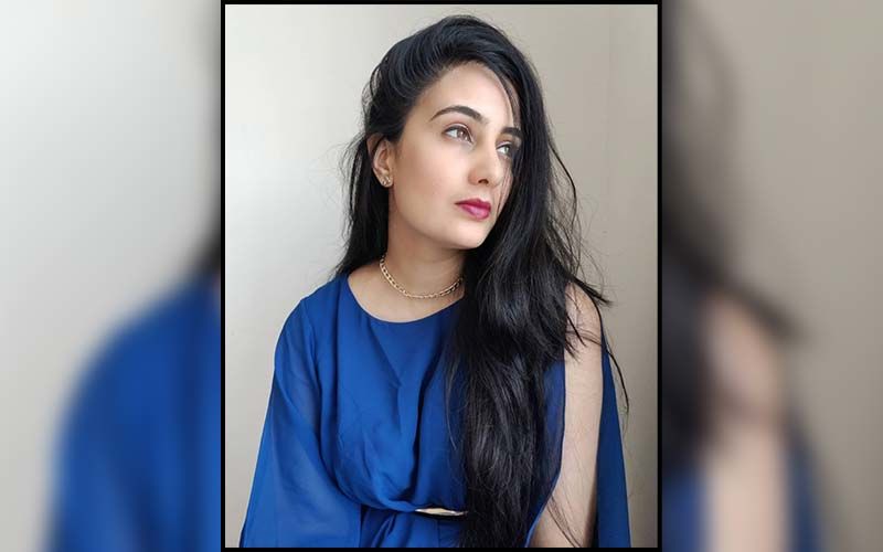 Bigg Boss Marathi Star Sai Lokur Is All Set To Paint The Town Colorful