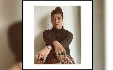 Actress Tejaswini Pandit Mesmerizes Fans With Her Latest Home-Photoshoot Looking Like A Vintage Portrait