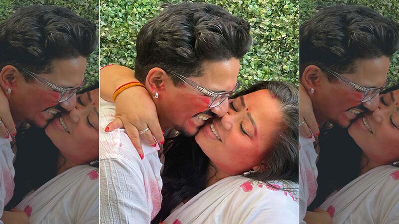 IT'S CONFIRMED! Comedians Bharti Singh And Harsh Limbachiyaa Break The News Of Expecting Their First Baby In The Most Hilarious Way