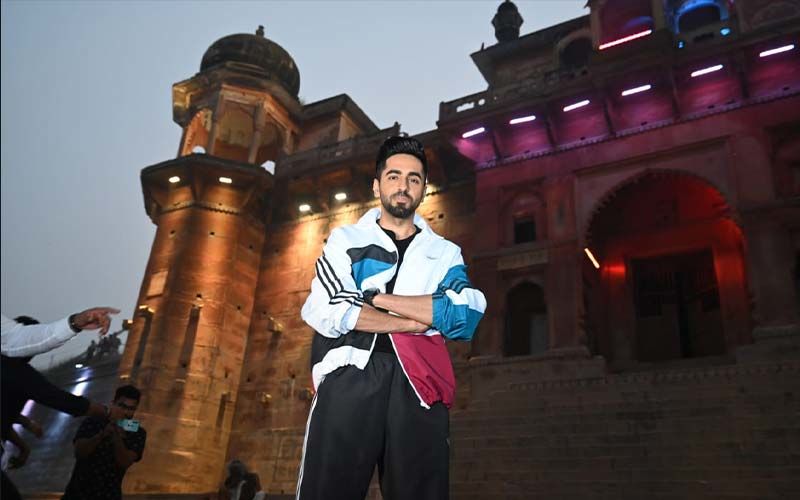 Bala Promotions: Ayushmann Khurrana Does Ganga Aarti In Varanasi, Has Jam Sessions With The Students