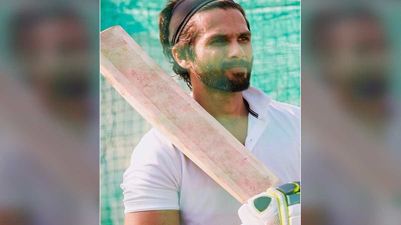Jersey First Poster OUT: Shahid Kapoor Looks Promising As He Waves His Cricket Bat In The Stadium; Trailer To Be Out On THIS Date