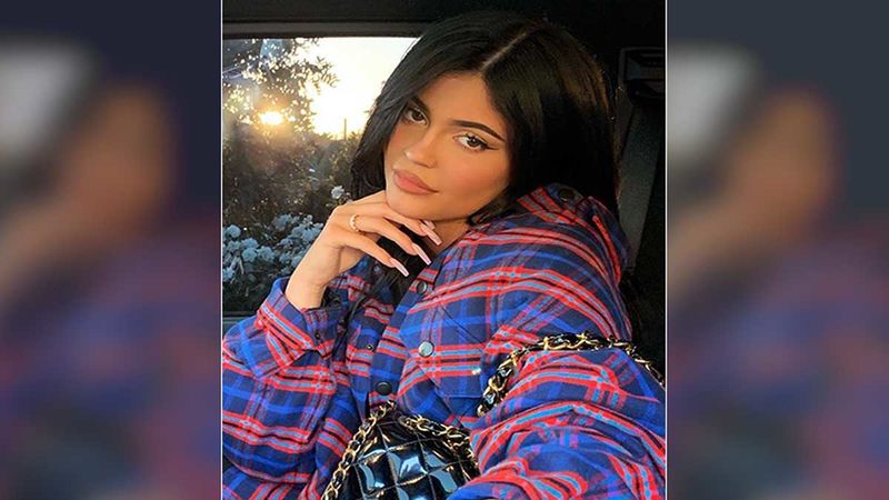 Kylie Jenner Is Excited About Christmas Already; Shares Xmas Mode Pictures As December Starts
