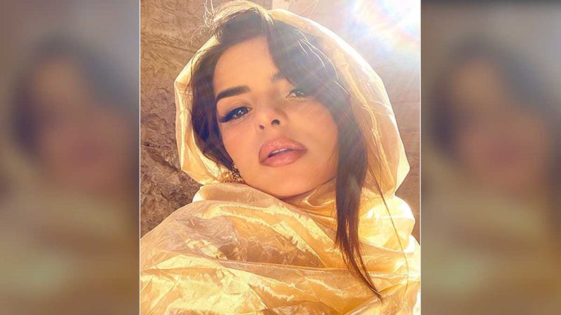 Demi Rose Ditches Nude And Covers-up In Her Sun-Kissed Magical Pic; Gives Fans A Glimpse Of Her Egyptian Vacay