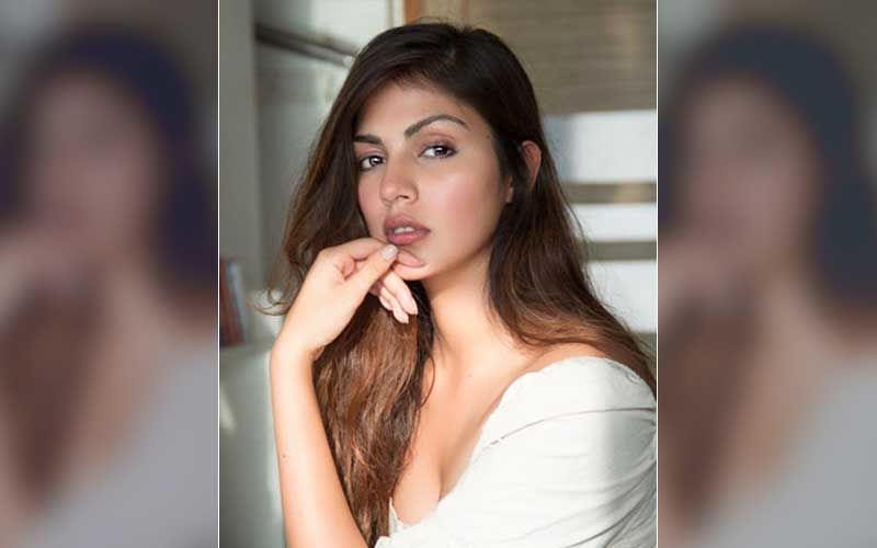 Rhea Chakraborty’s Lawyer Reacts To Supreme Court’s Landmark Judgement; Says ‘Case Has Lost Total Steam’