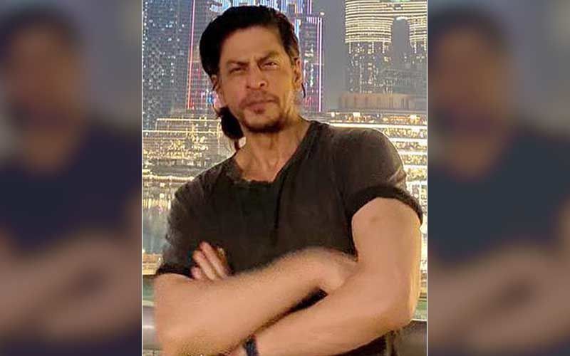 Pathan Shah Rukh Khan Spotted In The City In His New Look Gets Clicked By Paparazzi As He