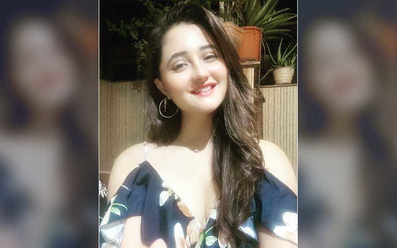 Bigg Boss 13 Fame Rashami Desai Strikes A Hot 'Mirchi' Pose For Her Latest Photoshoot; Looks Feisty As She Tries To Set Screens On Fire-PIC INSIDE