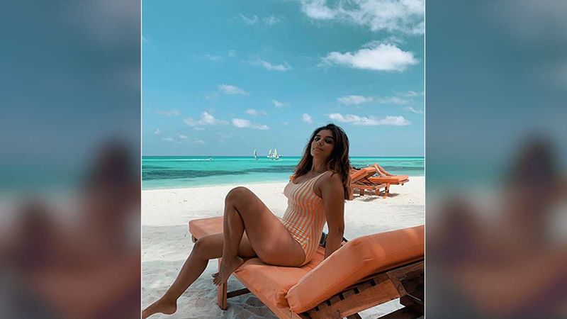 TV Actress Pooja Gor Enjoys The Sun And Sand In A Sexy Swimsuit On Maldivian Vacay; Asks Alexa To Make Time Stop