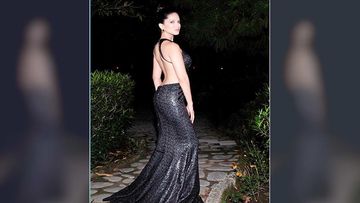 After People Stay Quarantined At Home, Sunny Leone Asks Fans To Stare At Her If Bored