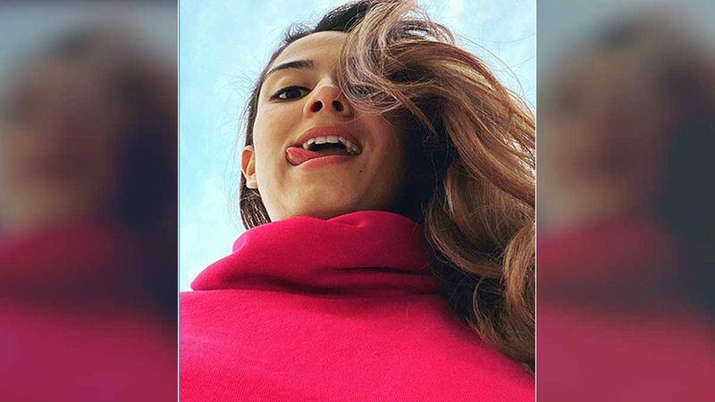 Mira Rajput Flaunts Perfect Pedicure And Impeccably Painted Nails During Lockdown Making Us Go 'Oh DAYUM'
