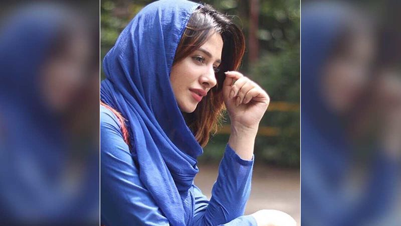 Bigg Boss 13’s Mahira Sharma Shares An Innocent Picture In A Traditional Attire; Waits Anxiously For The Lockdown To End