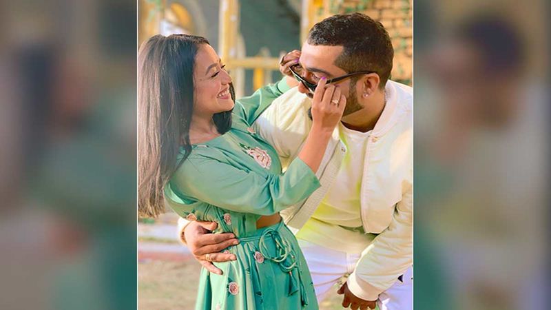 Neha Kakkar Leaves Fans In A Frenzy As She Shares Adorable Pictures With Jinke Liye Lyricist Jaani