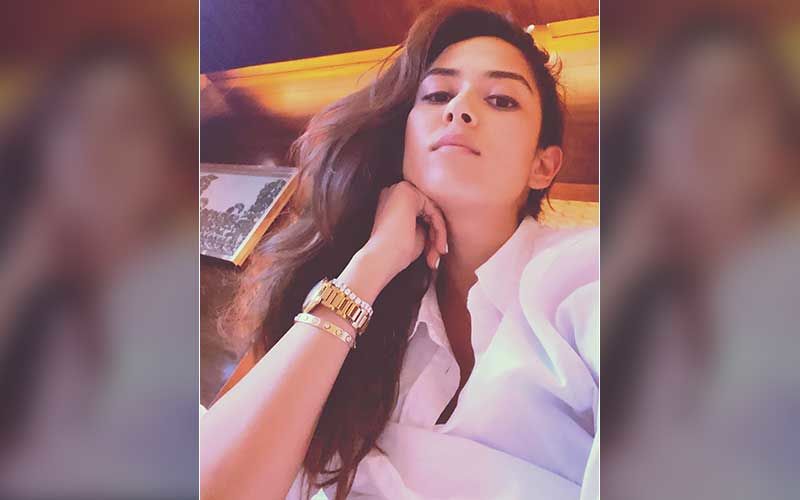 Mira Rajput Is Craving For Some Coffee And Kit Kat Amid Lockdown; Reminisces Old Memories Of College Canteen Days With Friends