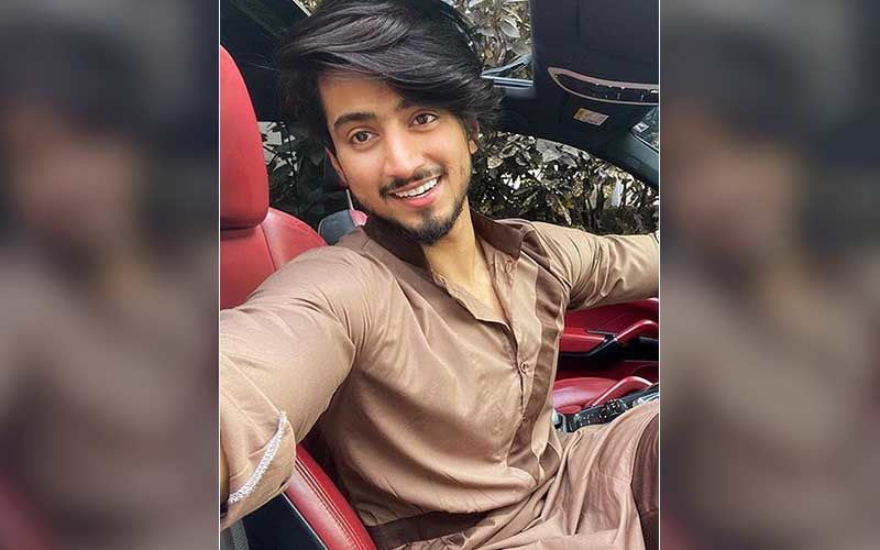 Tiktok Star Faisal Shaikh Flaunts His Chiselled Abs In Latest Post Looks Drool Worthy As He