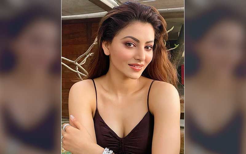 OOPS! Urvashi Rautela Suffers Wardrobe Malfunction While Performing On Stage; Actress Handles It Gracefully As She Lifts Her Dress-See VIDEO