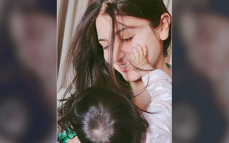 Anushka Sharma Celebrates Two Months Of Daughter Vamika's Birth; Shares A Pic Of Baby Girl's Massive Rainbow On Clouds Cake