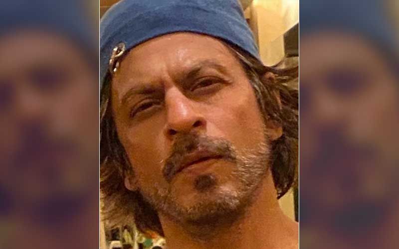 Shah Rukh Khan Visits Vaishno Devi Temple For Darshan After Doing Umrah At Mecca Ahead Of Pathaan’s Release-See PICS