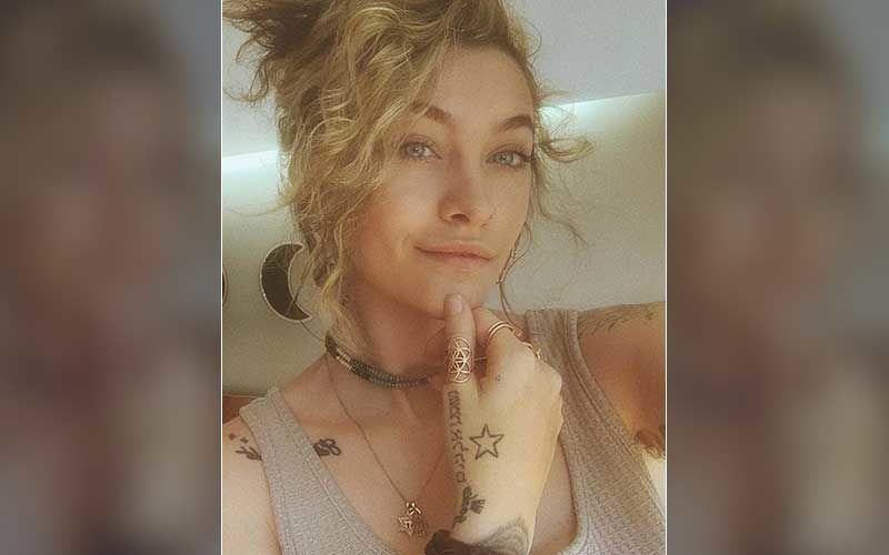Michael Jackson’s Daughter Paris Jackson Believes She Suffers ‘Standard PTSD’ From Paparazzi Following Her Father; Deets HERE