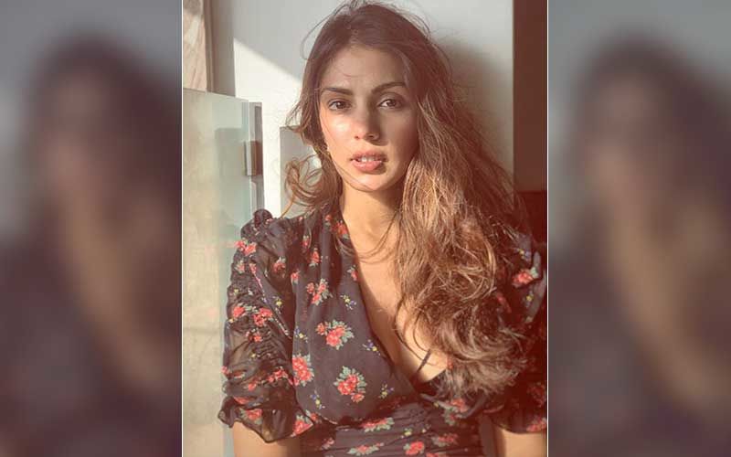 Rhea Chakraborty Says Her Mom Was Teaching Her To Walk, She Learnt Flying; Drops A Cryptic Post With An Adorable Childhood Photo