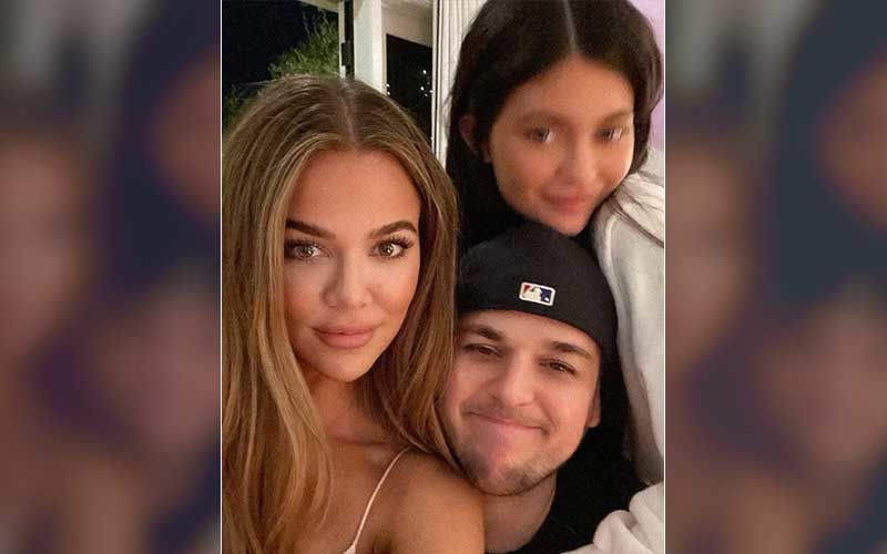 Khloe Kardashian’s Selfie With ‘Soulmates’ Kylie Jenner And Rob Kardashian Is All Heart; Kylie Calls The Trio ‘Triplet Souls’