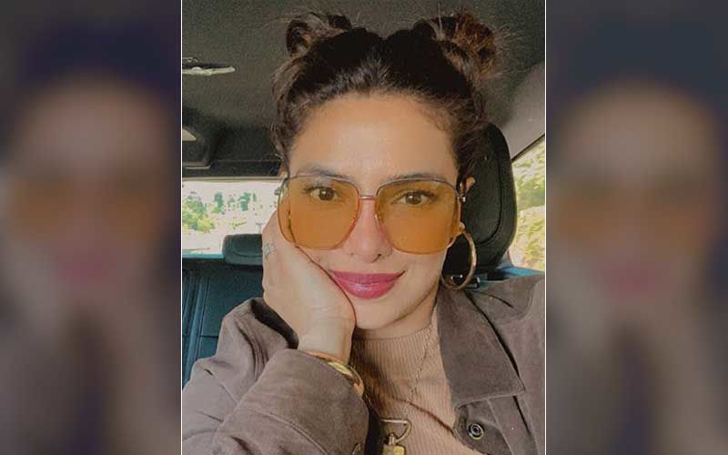 Priyanka Chopra Jonas’ Space Buns In New Selfie Are Too Cute For Words; Fans Call The Actress ‘Mickey Mouse’