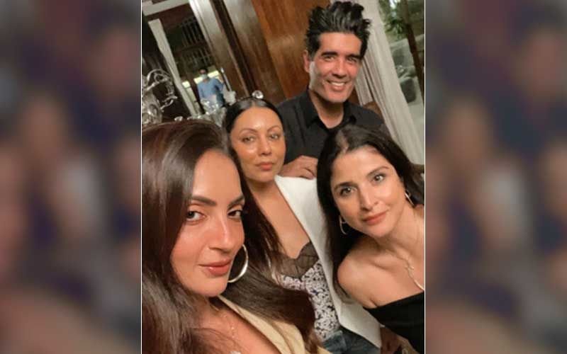 Bollywood's Fabulous Wives Gauri Khan, Maheep Kapoor And Seema Khan Spend Time With Manish Malhotra; Designer Shares Photos With 'Glam Girls'