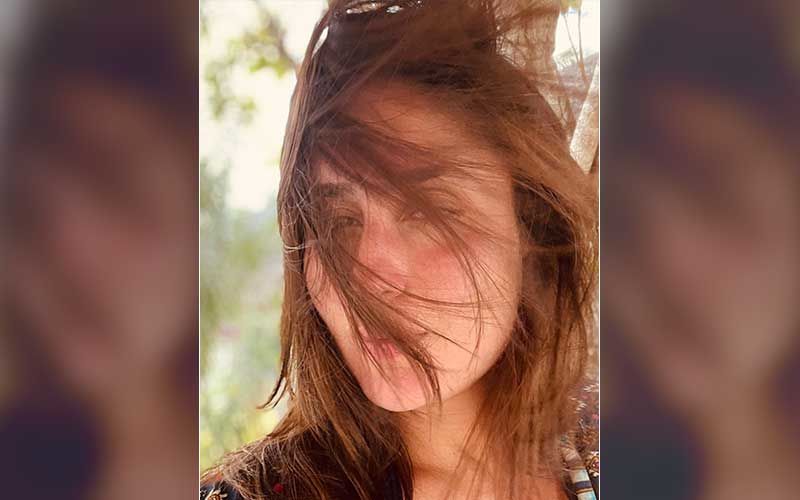 Kareena Kapoor Khan Drops A Blissful Selfie From Her Maldives Vacay; Says 'Gone With The Wind' As She Enjoys The Ocean Breeze